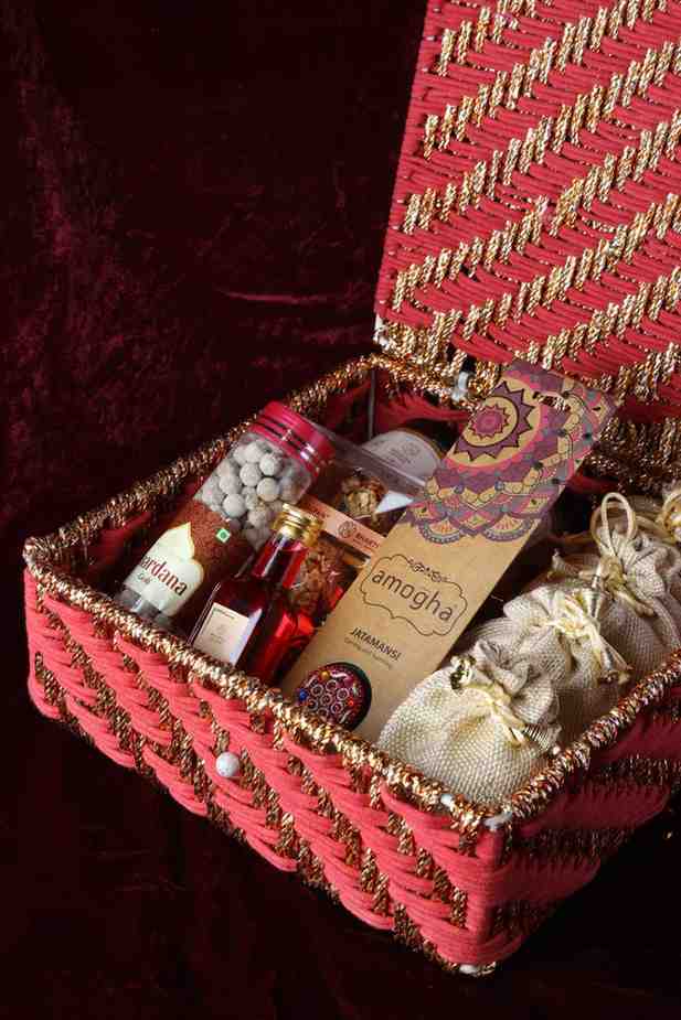 Assorted Hamper Box